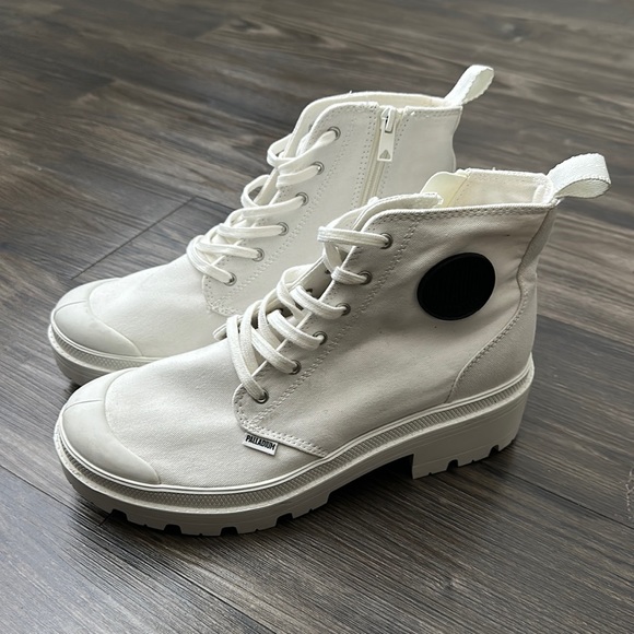 Palladium White High-Top Sneakers Size 8.5 - Picture 1 of 6